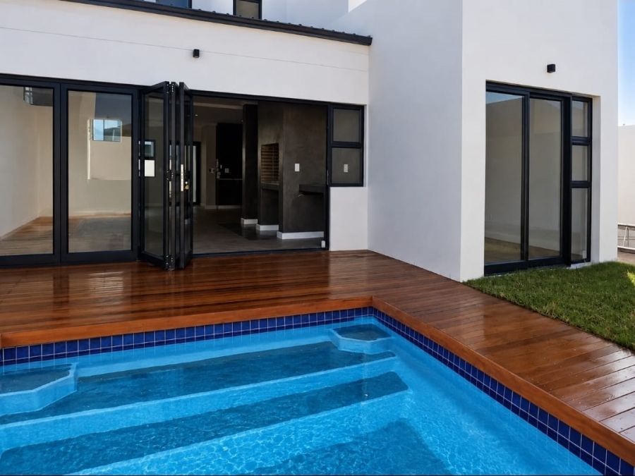 4 Bedroom Property for Sale in Sandown Western Cape